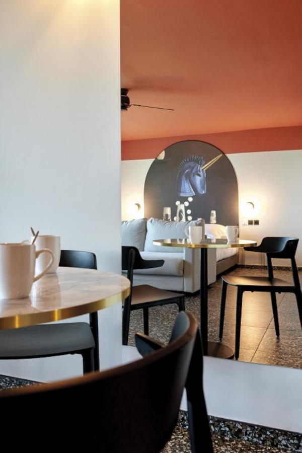 Dina Morgabine Saint Denis Hotel Ngoại thất bức ảnh